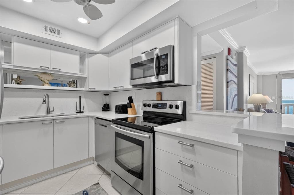 1575 OCEAN SHORE BOULEVARD H050 photo 16