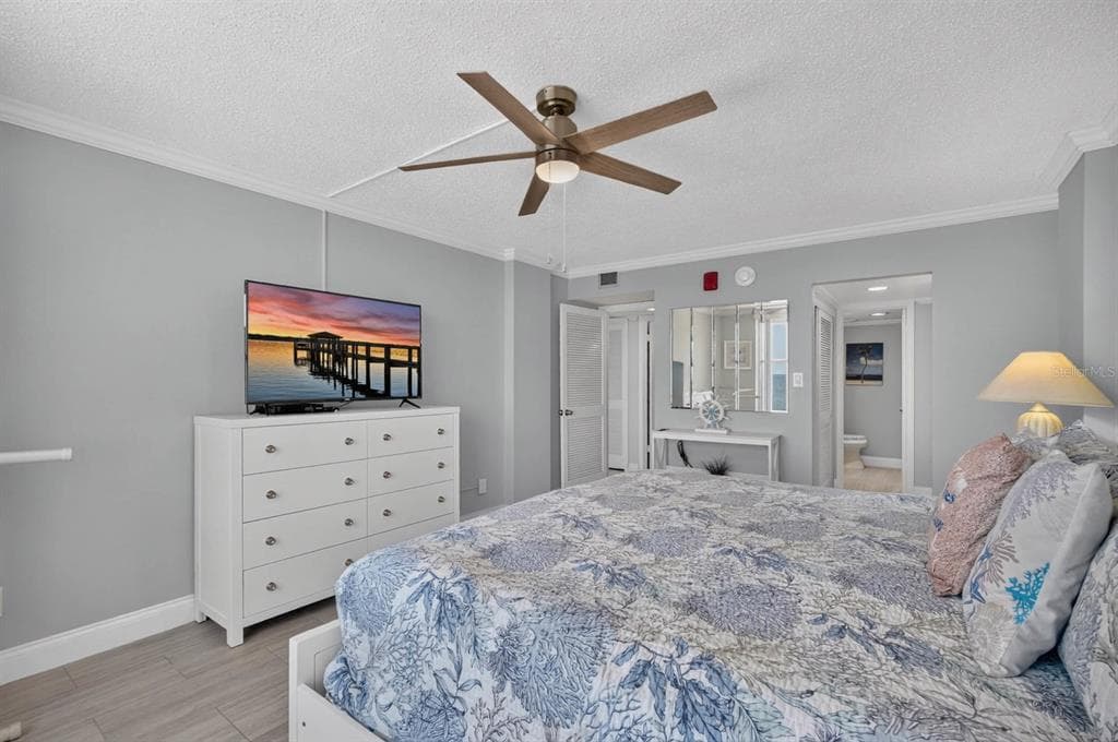 1575 OCEAN SHORE BOULEVARD H050 photo 21