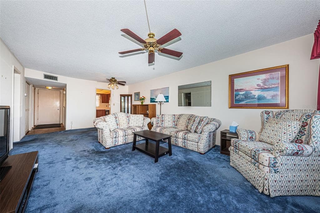 4750 COVE CIRCLE 905 photo 12
