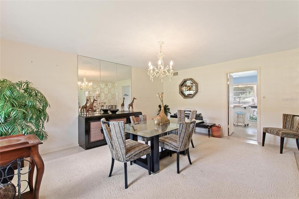 6197 AMARYLLIS DRIVE photo 10