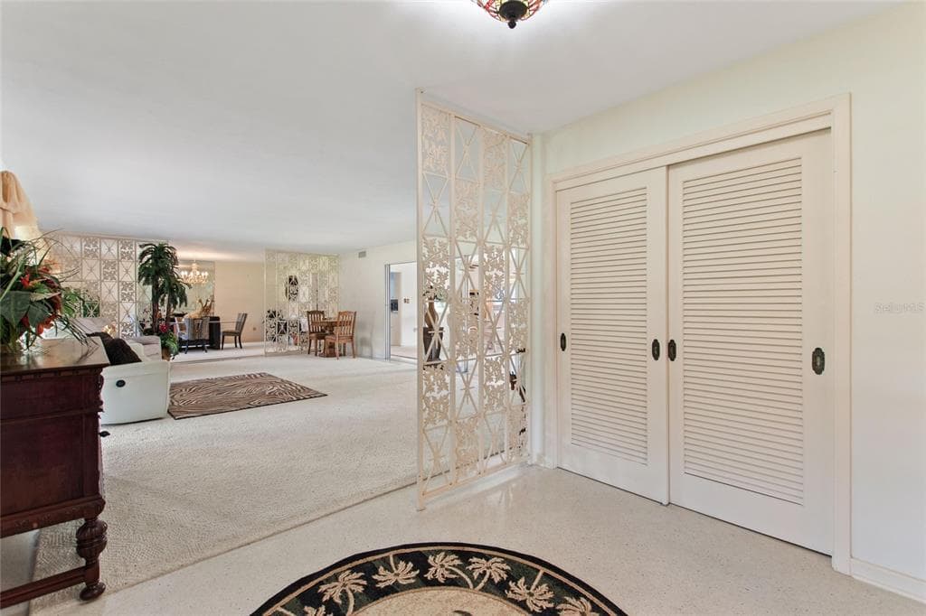 6197 AMARYLLIS DRIVE photo 7