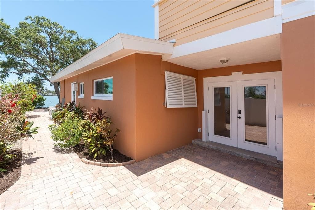 16102 4TH STREET E photo 5
