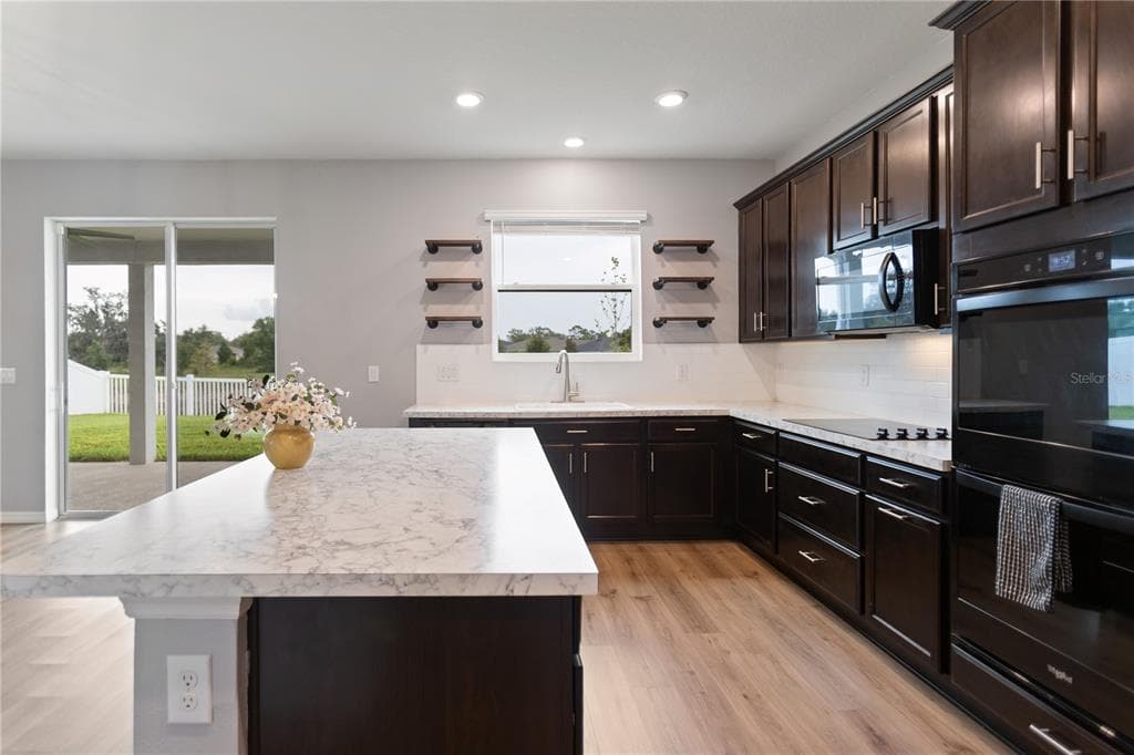 12500 ASTON DRIVE photo 20