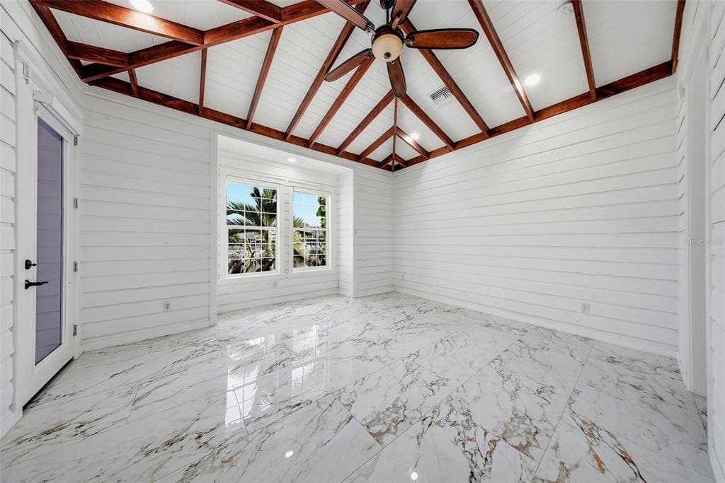 8722 PALISADES DRIVE photo 23