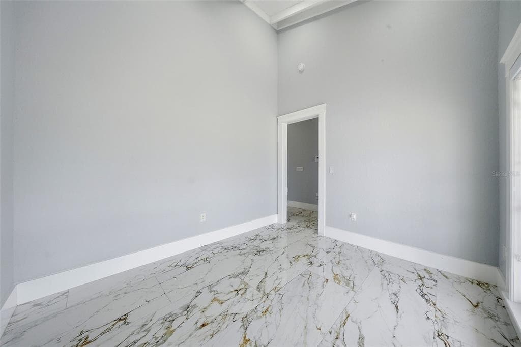 8722 PALISADES DRIVE photo 16