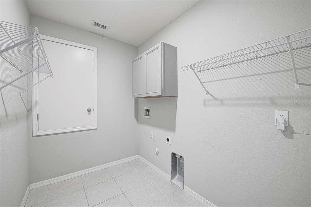 3215 BROOKLYN AVENUE photo 13