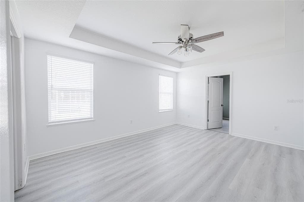 3215 BROOKLYN AVENUE photo 14