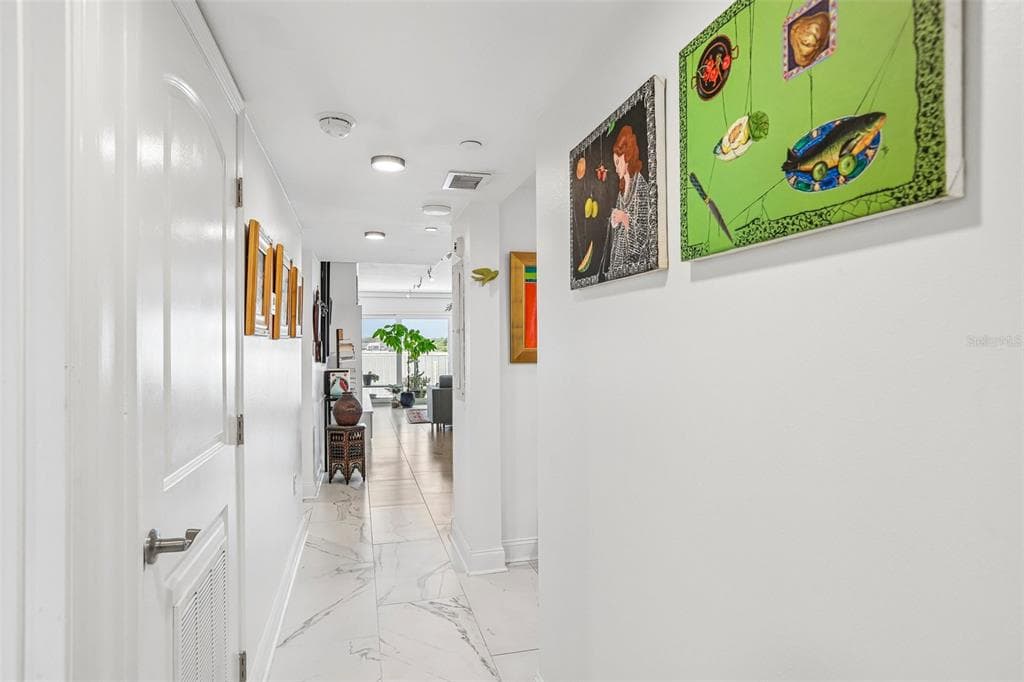 2 ADALIA AVENUE 301 photo 3