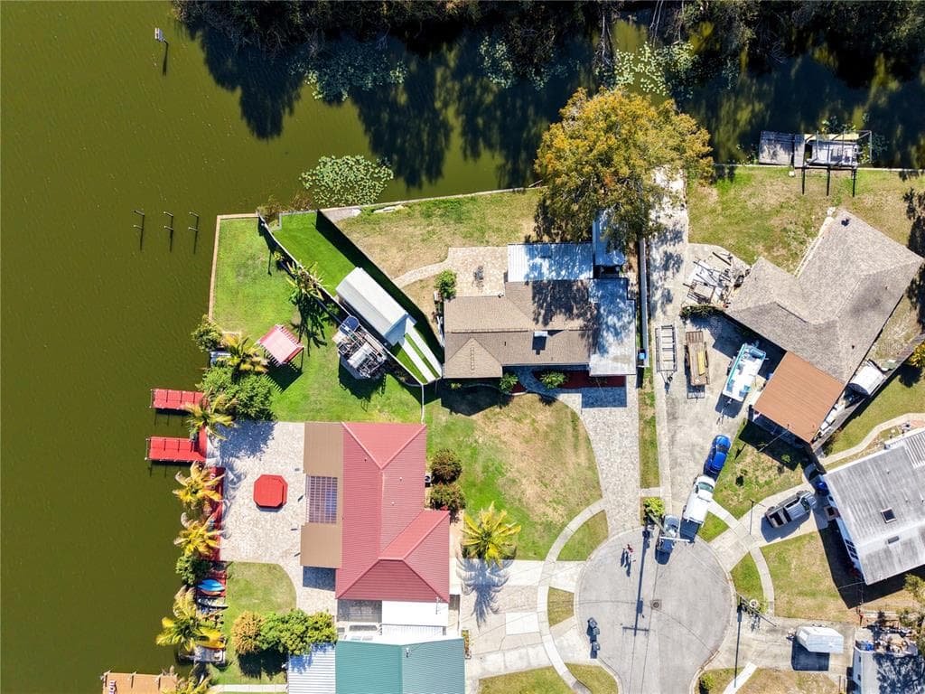 5101 VINSON DRIVE 5