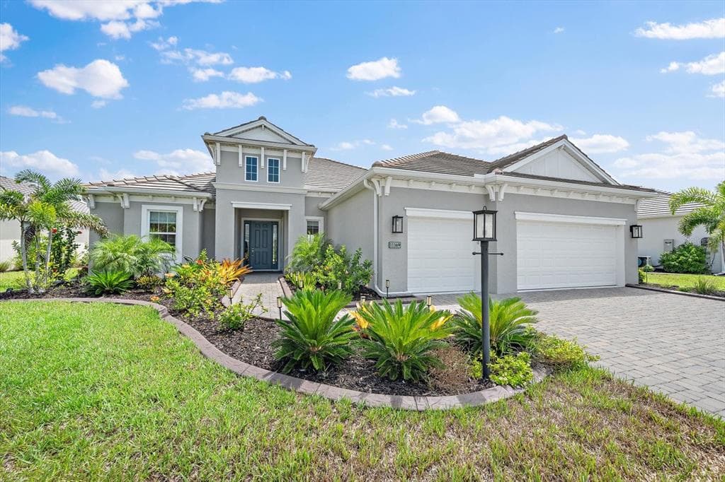 11169 HOGAN CIRCLE photo 1