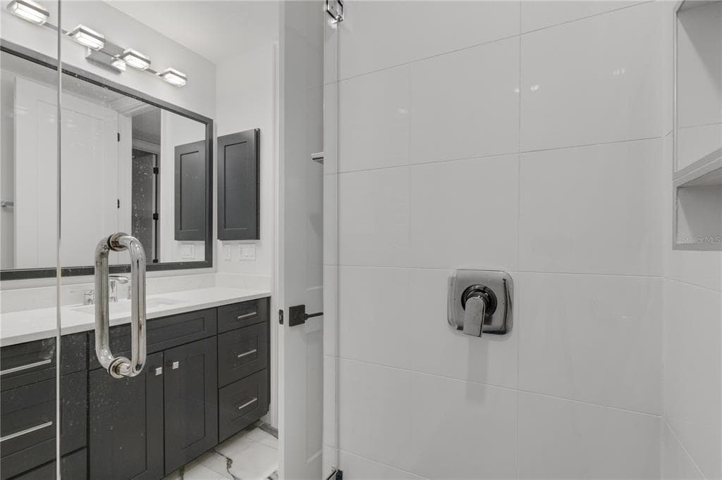 505 TAMIAMI TRAIL N 501 photo 17
