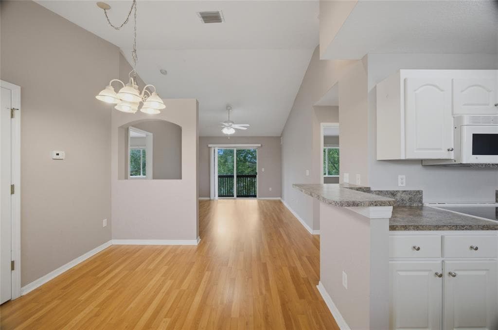 9019 COCHISE LANE 201 photo 6