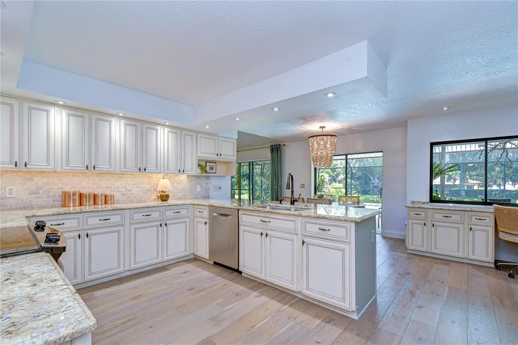 16126 BELLE MEADE BOULEVARD photo 17