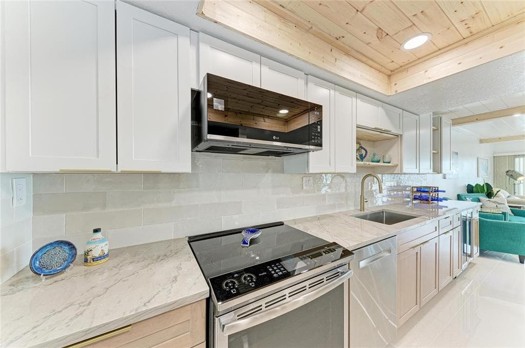 1510 1ST AVENUE W 503 photo 7