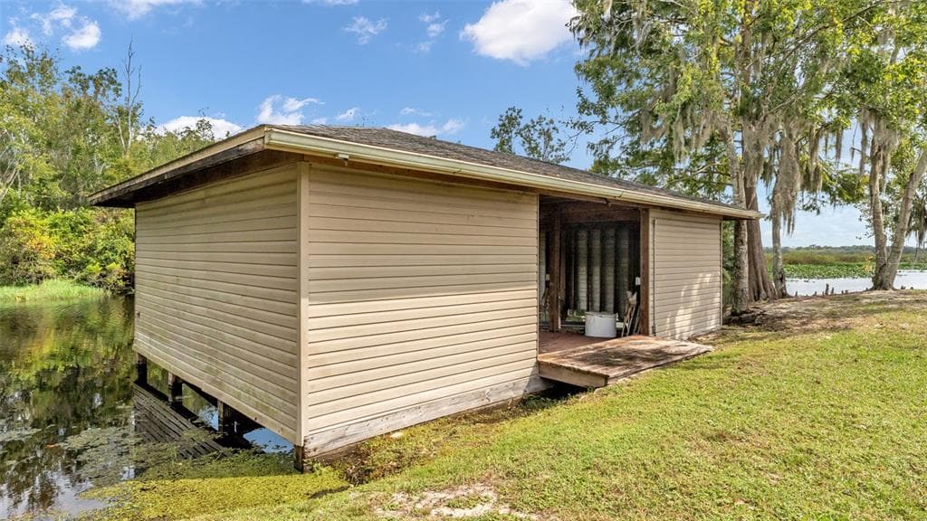 237 KENT COURT photo 12