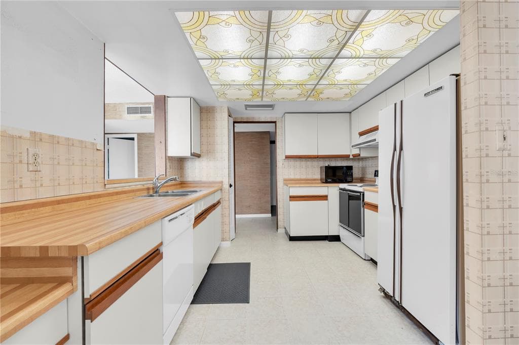 7600 BAYSHORE DRIVE 701 photo 17