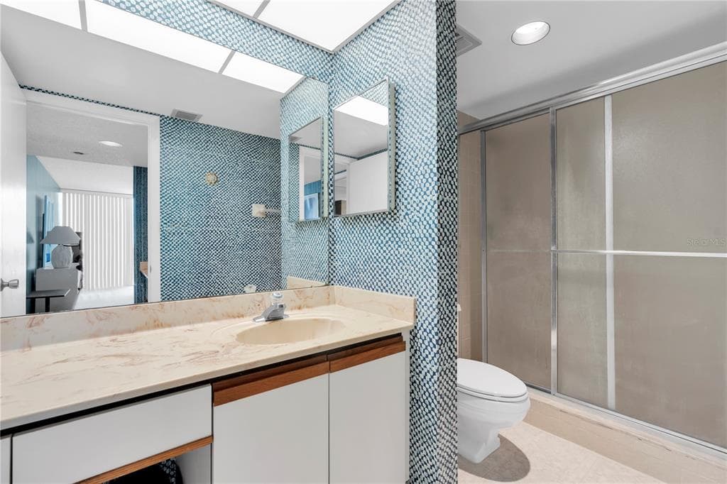7600 BAYSHORE DRIVE 701 photo 21