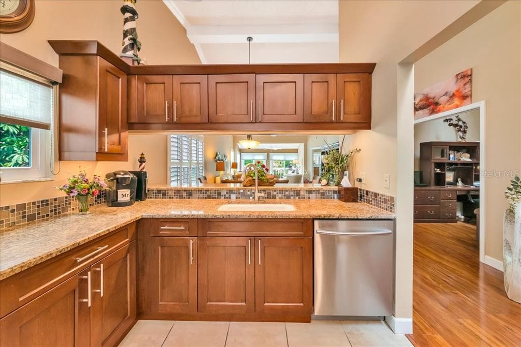 1240 SPOONBILL LANDINGS CIRCLE photo 16