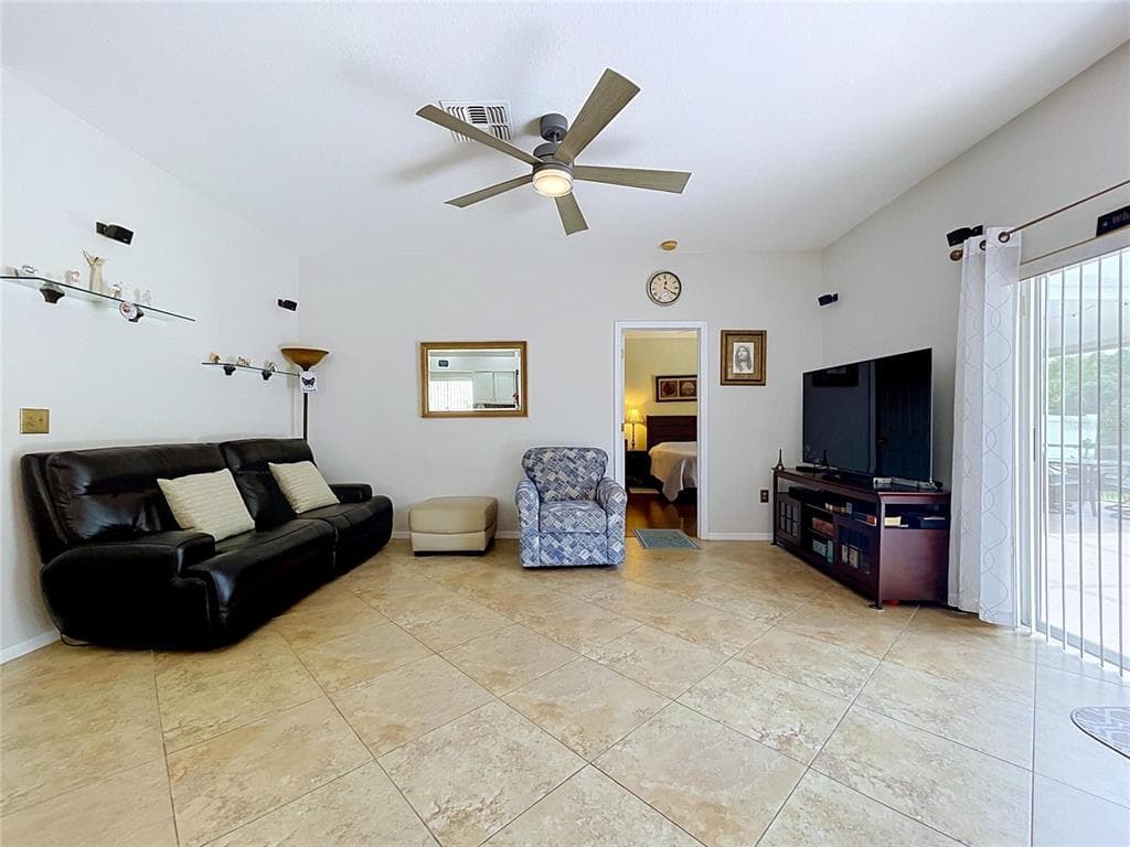 27544 BREAKERS DRIVE photo 19