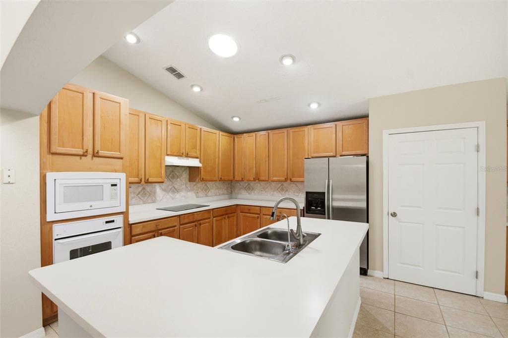 229 WHITESAND COURT photo 16