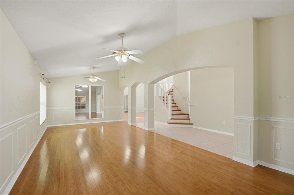 229 WHITESAND COURT photo 7