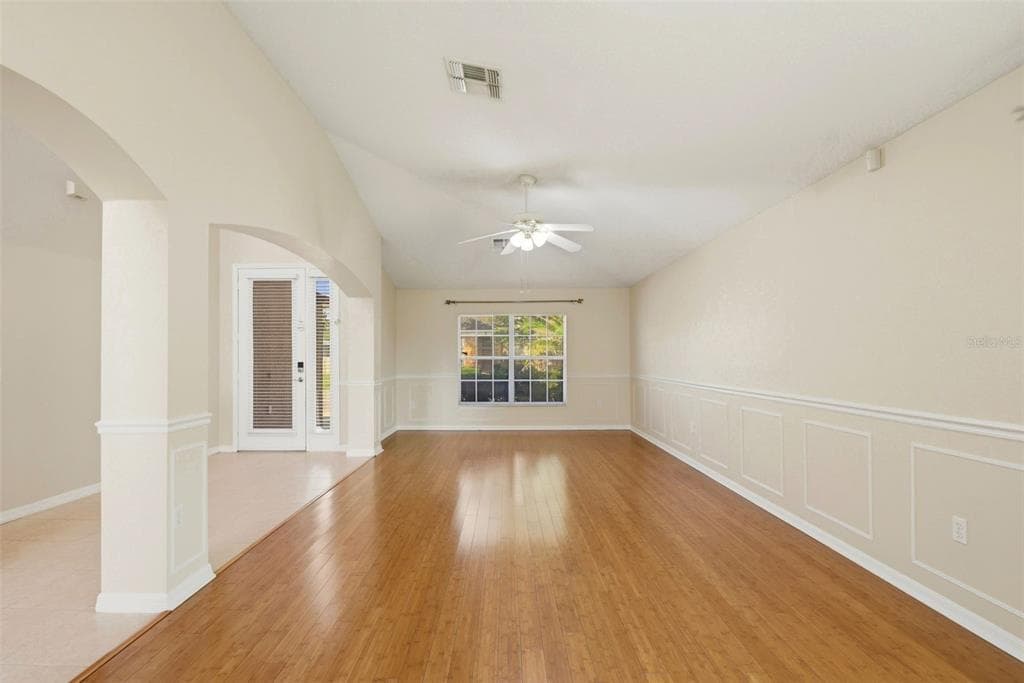 229 WHITESAND COURT photo 9