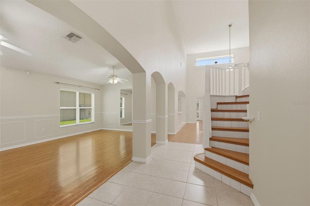 229 WHITESAND COURT photo 4