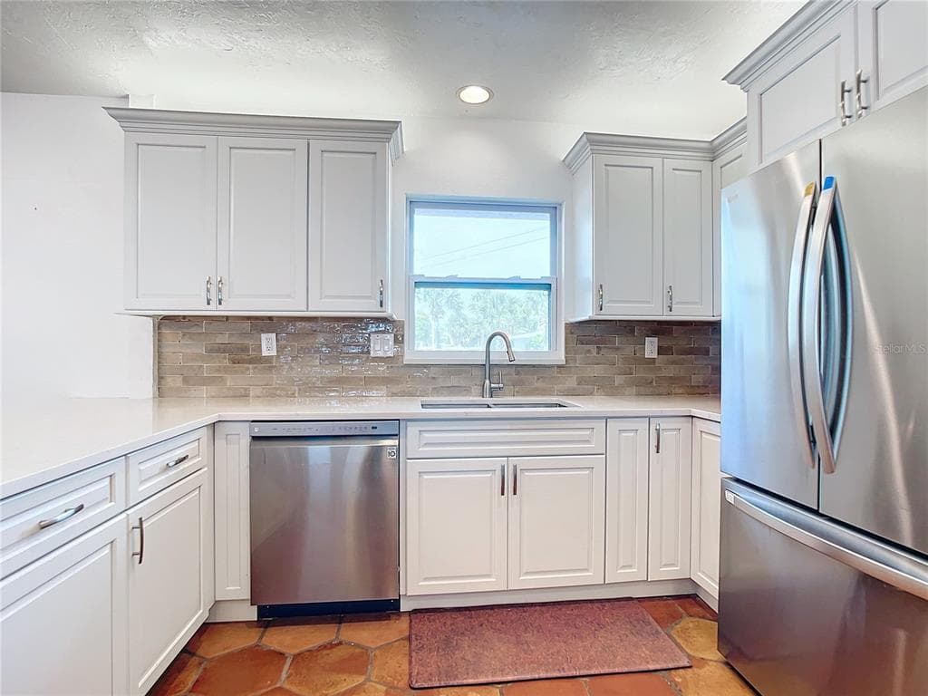 919 KEY WAY photo 16
