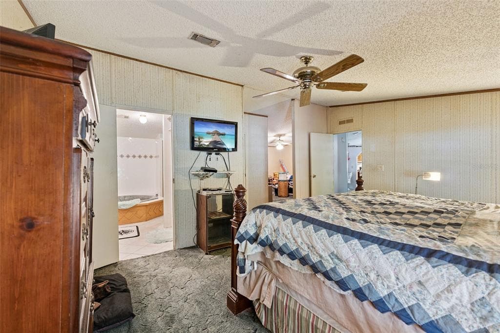 126 BERMUDA COURT photo 20