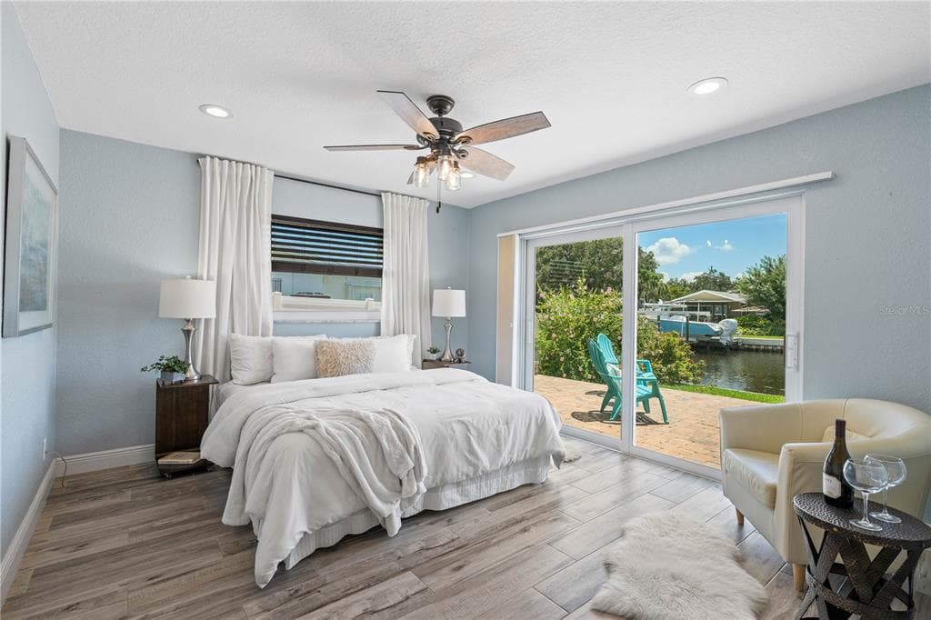 4425 13TH WAY NE photo 17