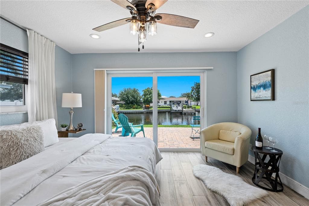 4425 13TH WAY NE photo 4