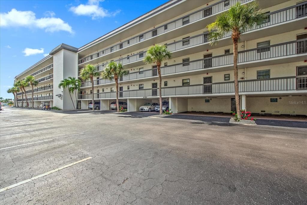 1027 ANGLERS COVE B502 photo 4