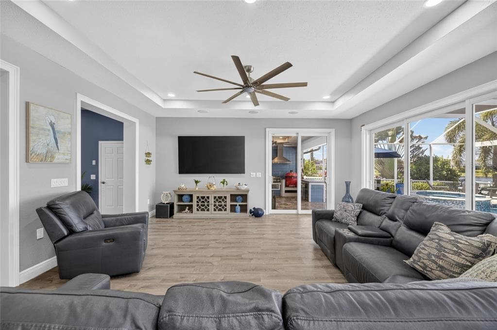5216 POINT HARBOR LANE photo 23