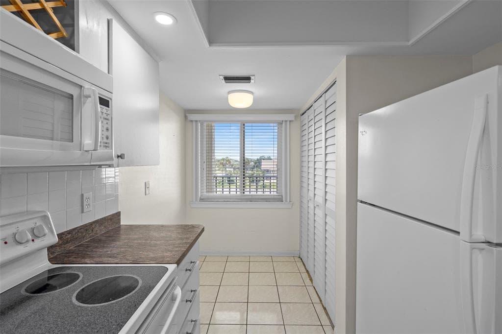 8251 BRENT STREET 936 photo 18