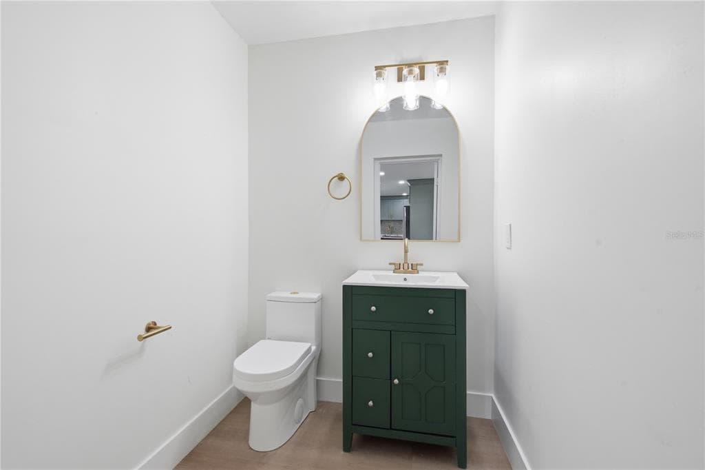9460 TREASURE LANE NE photo 12