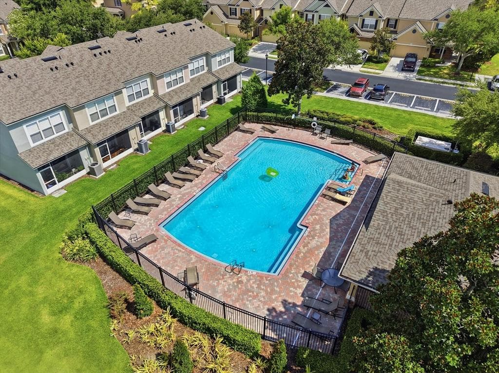 4611 POND RIDGE DRIVE photo 3