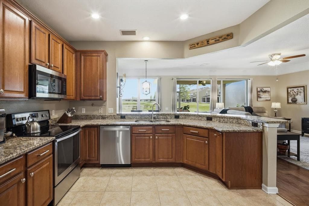 4611 POND RIDGE DRIVE photo 14
