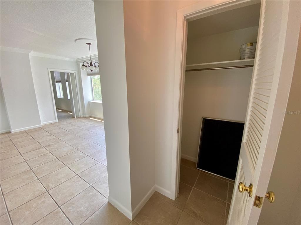 2403 S ARDSON PLACE 402B photo 10