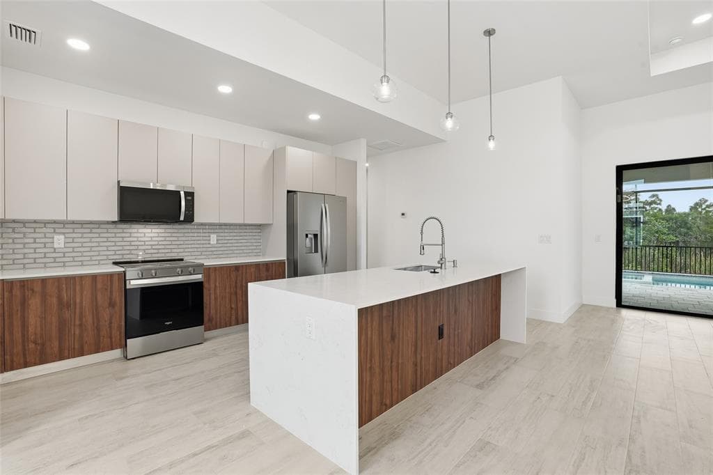 9402 ARRID CIRCLE photo 20