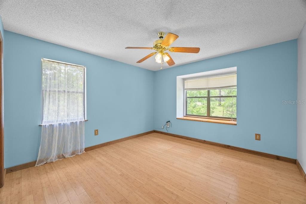 251 CUE LAKE DRIVE photo 16