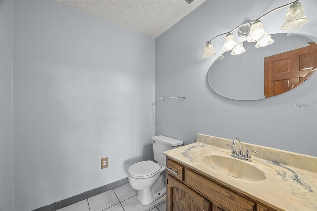 251 CUE LAKE DRIVE photo 11