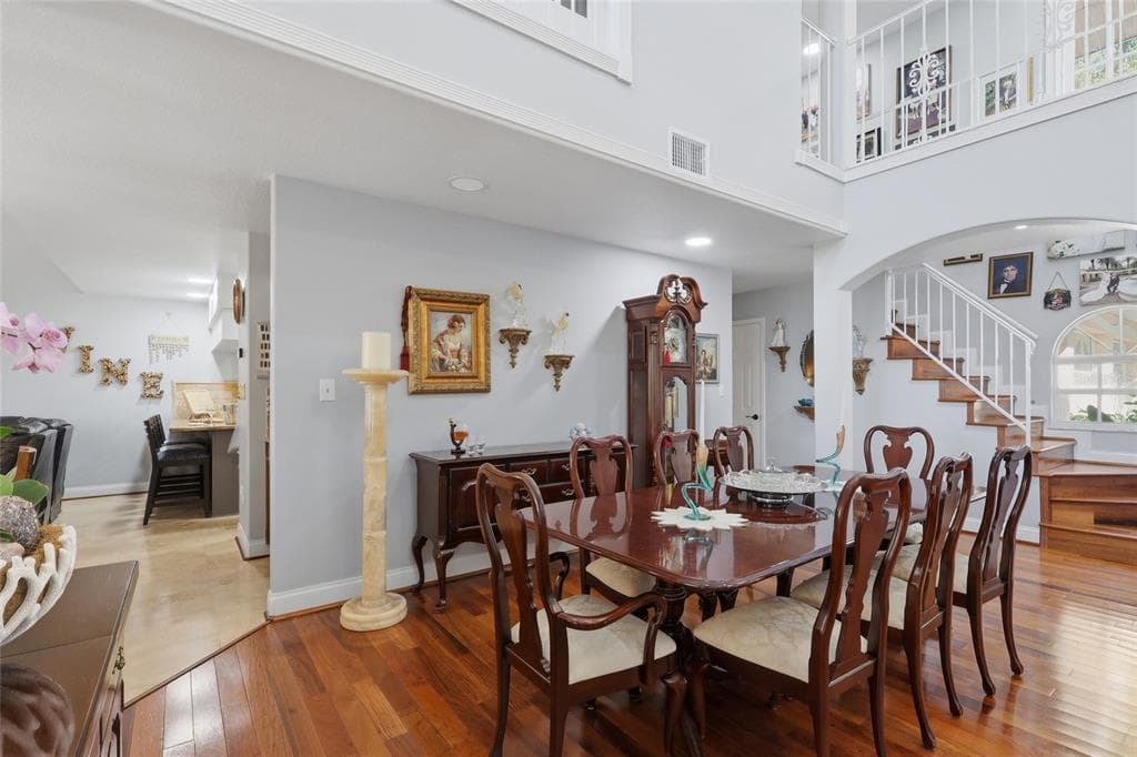 7201 HODGEWOOD COURT photo 8