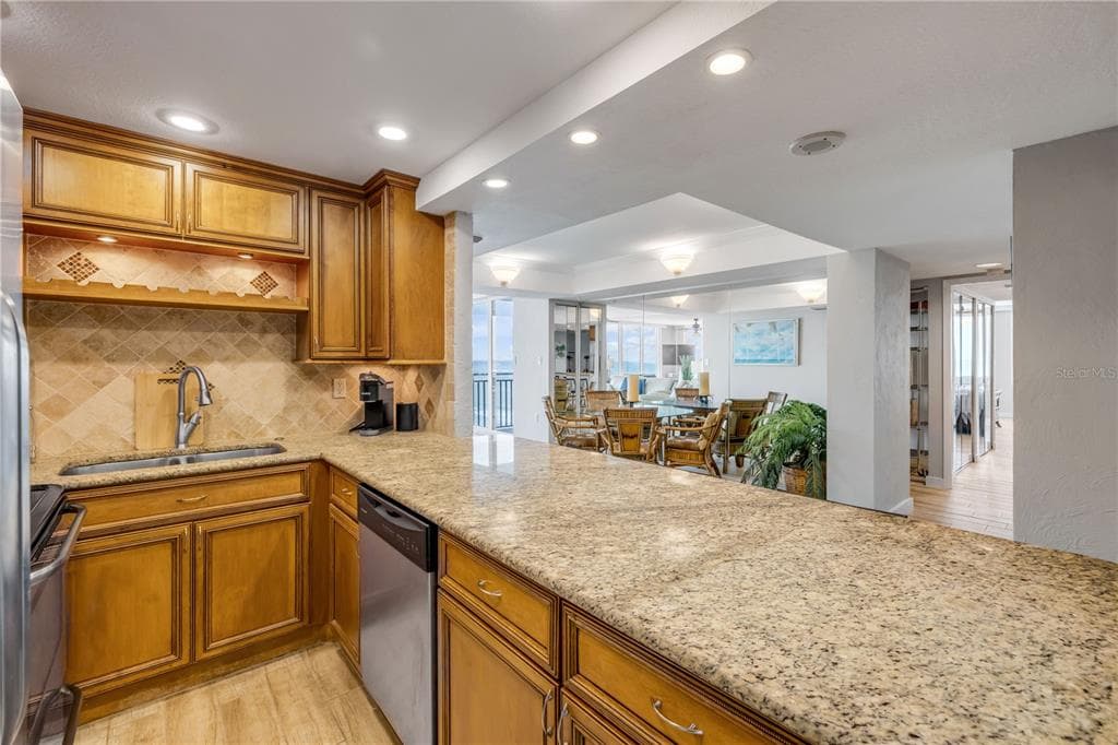 2987 S ATLANTIC AVENUE 1104 photo 9