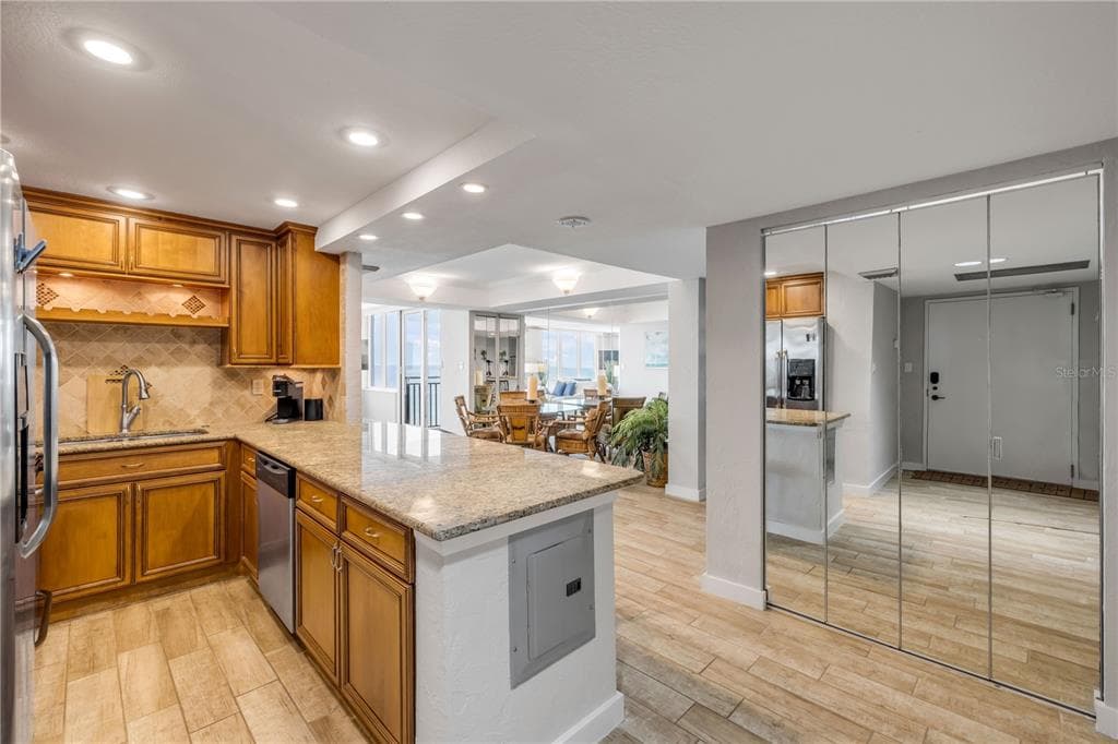 2987 S ATLANTIC AVENUE 1104 photo 8