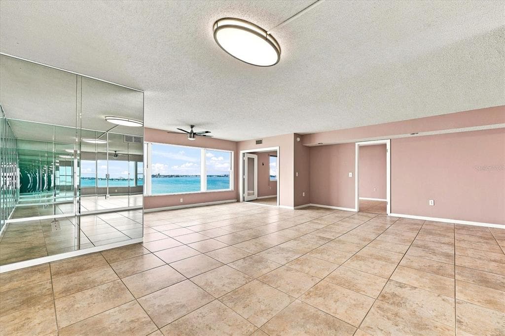 6020 SHORE BOULEVARD S 1002 photo 17