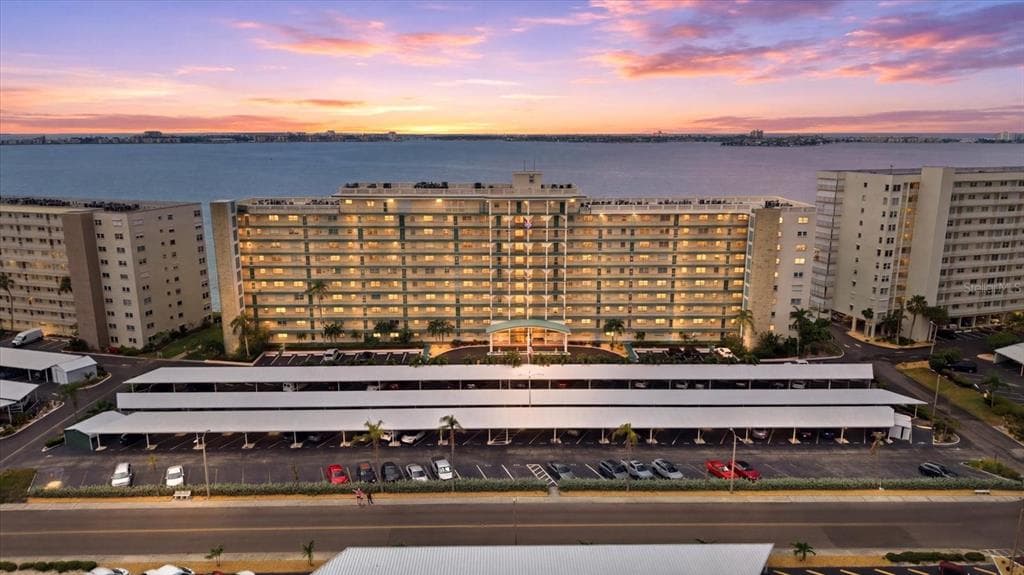 6020 SHORE BOULEVARD S 1002 photo 1