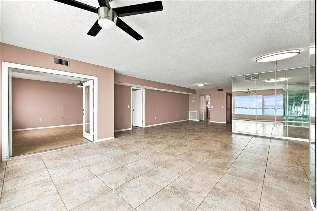 6020 SHORE BOULEVARD S 1002 photo 19