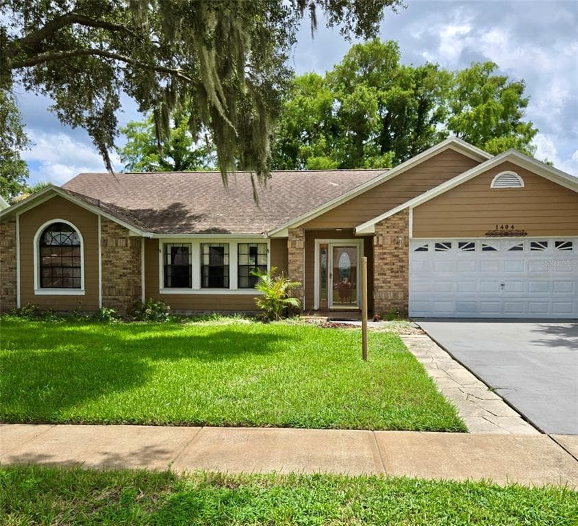 1404 ROYAL GROVE LANE photo 1