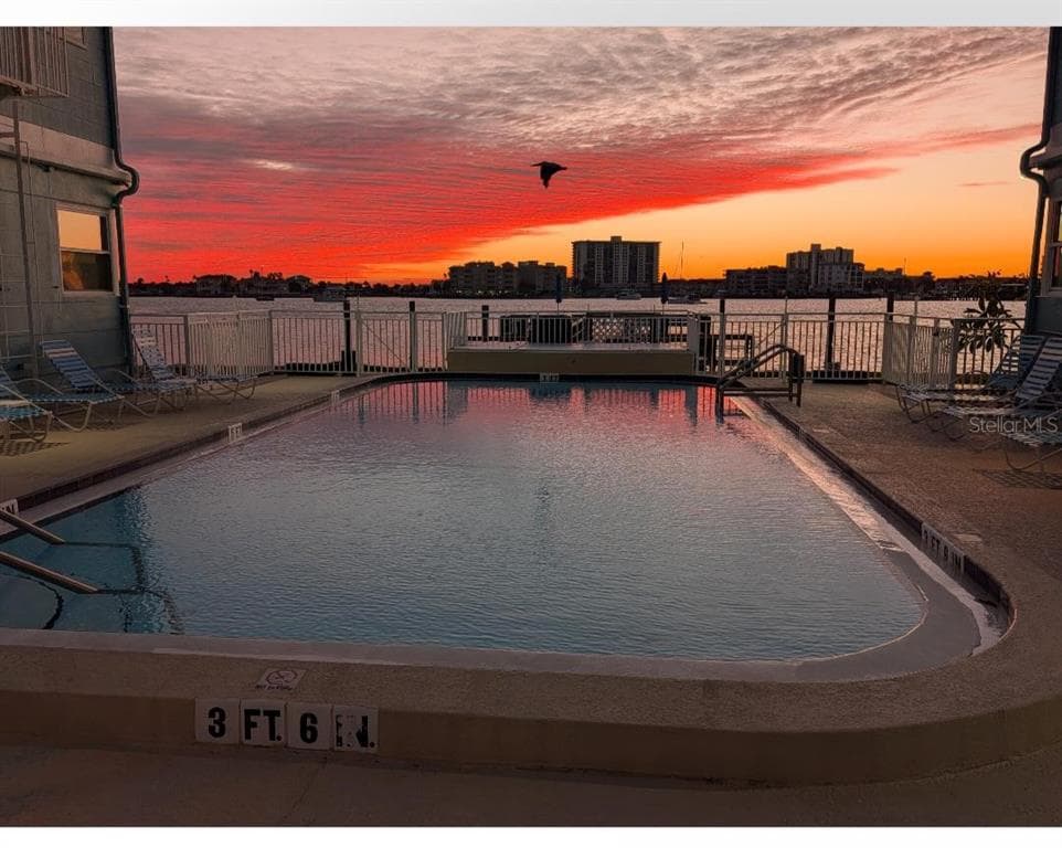 483 E SHORE DRIVE D6 photo 6