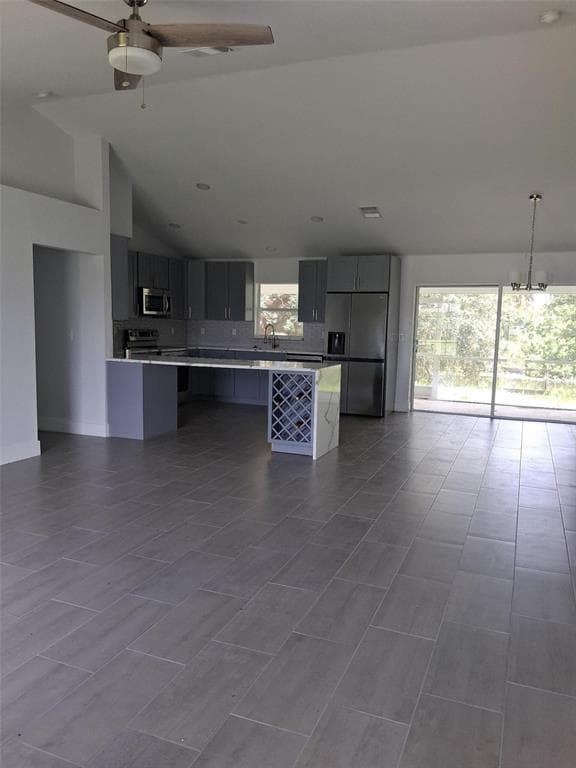 850 SW 15TH STREET photo 8